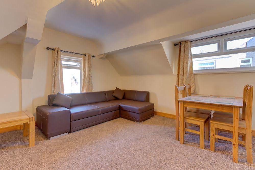 Beachcliffe Holiday Apartments Блекпул Екстериор снимка
